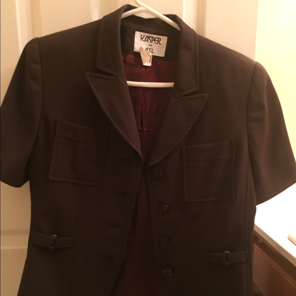 B1G1  Kasper 2 piece suit size 10. Pants suit